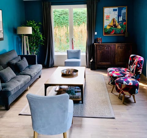 Lounge or bar