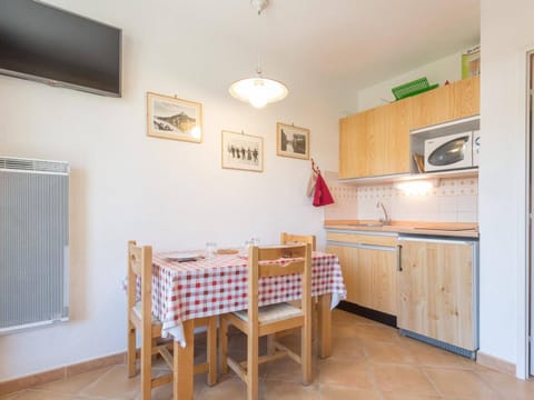 Charmant studio Montgenèvre, 3 pers, balcon sud, proche pistes - FR-1-330D-31 Apartment in Montgenèvre