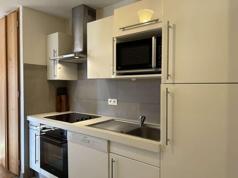 Appartement cosy à Montgenèvre, 5 pers, 3 pièces, terrasse sud, parking inclus - FR-1-330D-55 Apartment in Montgenèvre