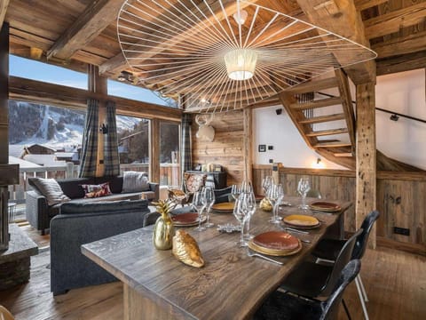 Chalet de Luxe à Val d'Isère avec Jacuzzi et Hammam - FR-1-567-8 Chalet in Val dIsere
