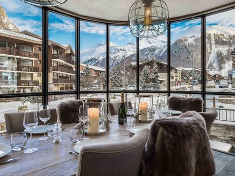 Duplex luxueux 10p avec cheminée, 500m des pistes à Val d'Isère - FR-1-567-11 Apartment in Val dIsere