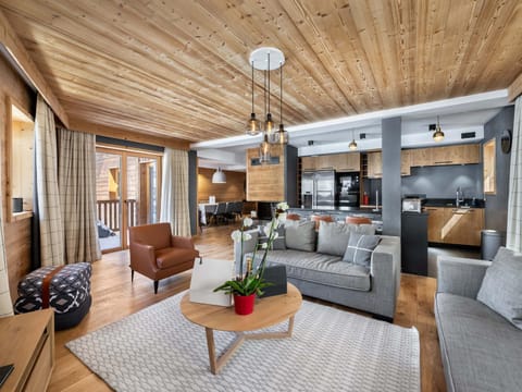 Appartement spacieux, cosy avec cheminée, proche pistes et école de ski, idéal pour familles - FR-1-567-12 Apartment in Val dIsere