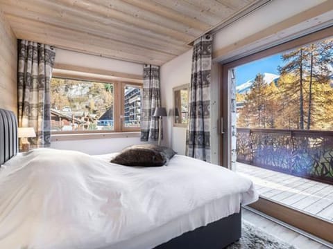 Duplex rénové avec parking, proche centre et remontées, navette et bus à deux pas - FR-1-567-41 Apartment in Val dIsere