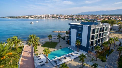 Beach, Swimming pool