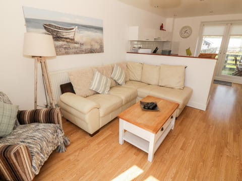 Ketch Cottage House in Trearddur Bay