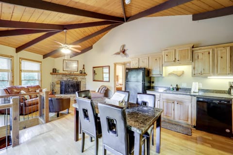 2 Mi to Skiing! Wooded Beech Mtn Retreat with Decks House in Beech Mountain