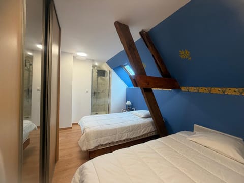 Gîte de groupe La Chapinière 7 min ZooParc Beauval Resort in Centre-Val de Loire