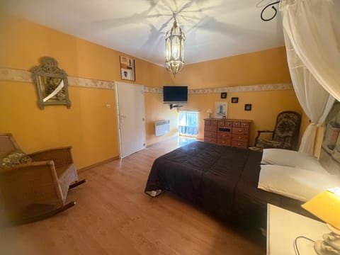 Gîte de groupe La Chapinière 7 min ZooParc Beauval Resort in Centre-Val de Loire