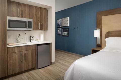 Bed, Kitchen or kitchenette