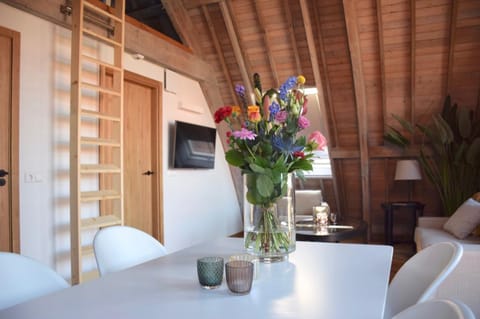 Pakasa Apartment in Leiden