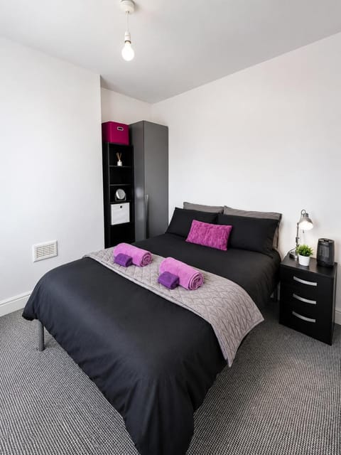 Bed, Bedroom