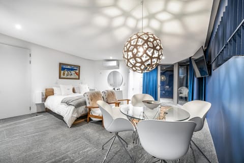 Dining area, Bedroom