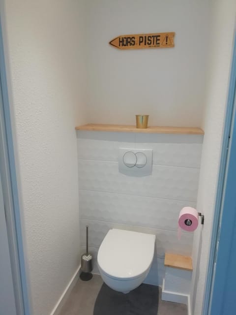 Gîte de Granit Noir House in Besse-et-Saint-Anastaise