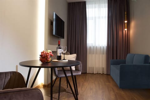 Communal lounge/ TV room, Seating area
