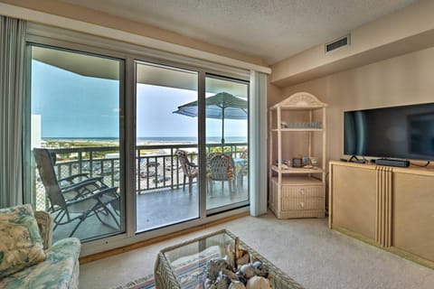Private Beach! Oceanfront Wildwood Crest Retreat Apartment in Diamond Beach