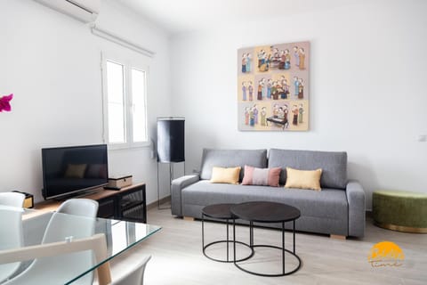 TV and multimedia, Living room, Dining area