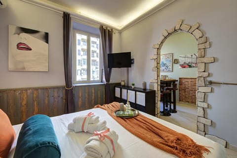 TV and multimedia, Photo of the whole room, Bedroom