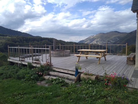 Balcony/Terrace, Mountain view