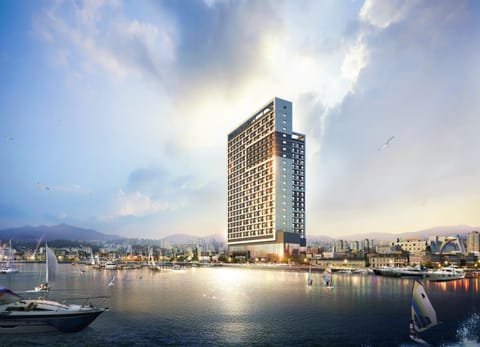 Property building, Lake view, Mountain view, Sea view