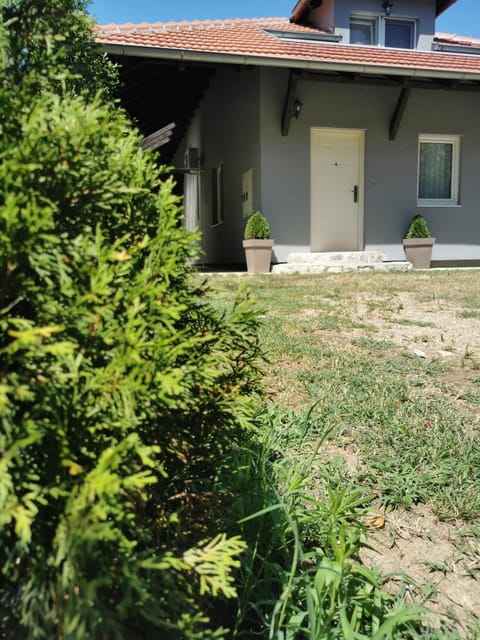 Kuca za odmor-Zelena Oaza Bed and Breakfast in Serbia