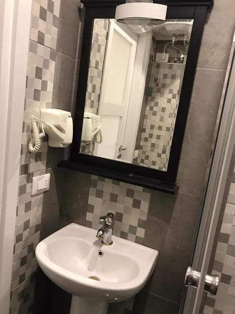 Guest House Bracciano RM Bed and Breakfast in Bracciano