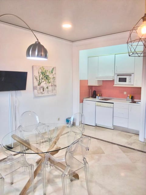 TV and multimedia, Kitchen or kitchenette, Dining area