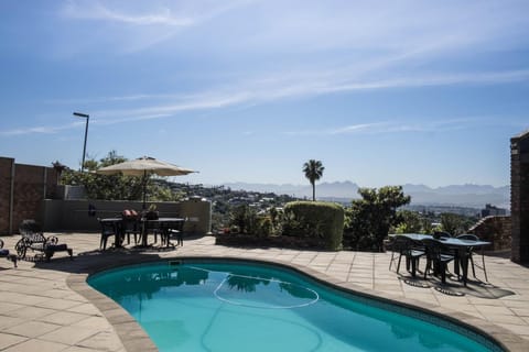 Patio, City view, Mountain view, Pool view, Swimming pool