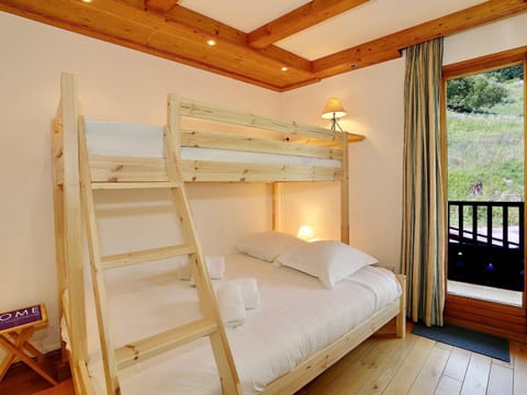 Spacieux 3 chambres, skis aux pieds avec parking et wifi - FR-1-575-24 Apartment in Saint-Bon-Tarentaise