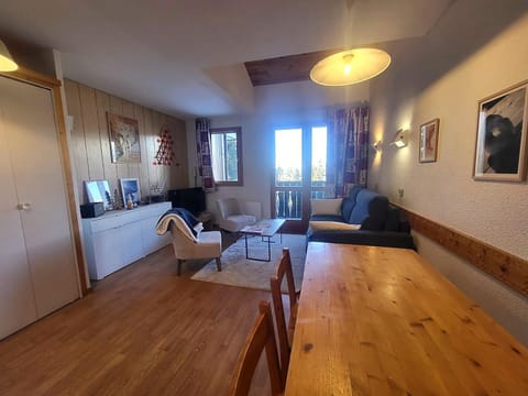 Appartement familial rénové à Courchevel 1550, 3 pièces - FR-1-575-25 Apartment in Saint-Bon-Tarentaise