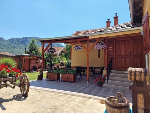 Property building, Garden, View (from property/room), Garden view, Mountain view
