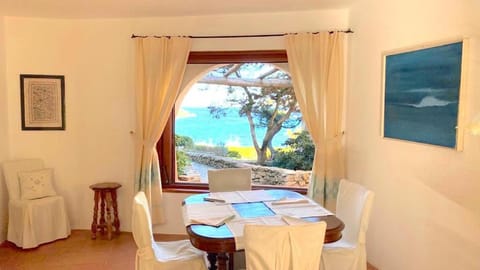 View (from property/room), Dining area, Sea view