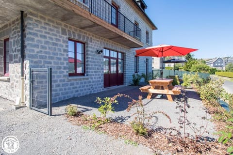 Gîte de Granit ROSE House in Besse-et-Saint-Anastaise