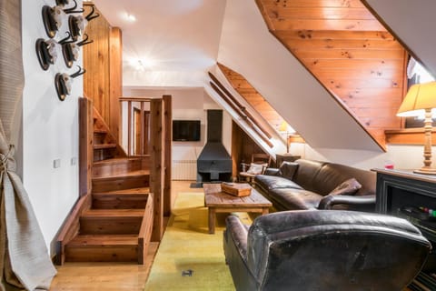 Communal lounge/ TV room, Living room