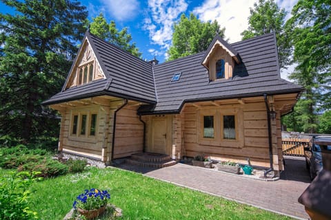 Property building, Facade/entrance, Neighbourhood, Natural landscape, Activities, Garden, Other, Decorative detail, Floor plan, Garden view, Area and facilities