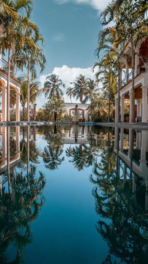 Swimming pool, Swimming pool