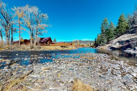 Rivercrest House in South Fork