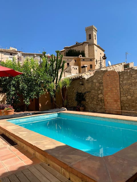 Property building, Balcony/Terrace, Pool view, Swimming pool