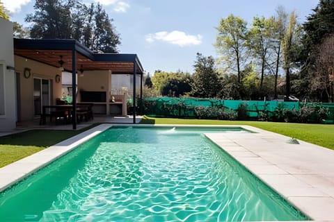Spring, Day, Garden, Garden view, Pool view, Swimming pool, sunbed
