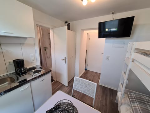 TV and multimedia, Kitchen or kitchenette, Living room, Bedroom, bunk bed