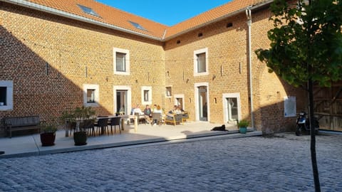 Property building, Patio, Day