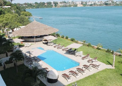 Garden, River view, Swimming pool, Swimming pool
