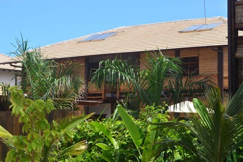 Facade/entrance, Garden view