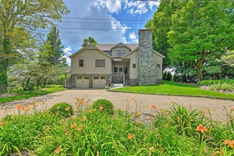 Amazing Historic Home with Stunning Mountain Views! House in Blowing Rock