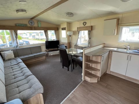 Hoburne Beach Escape near Christchurch House in Christchurch