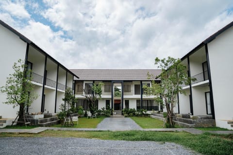 Property building, Garden