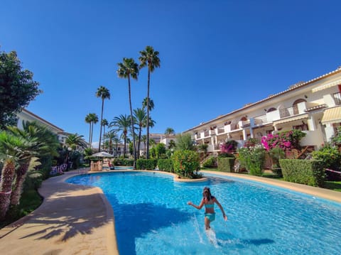 Summer, Swimming pool