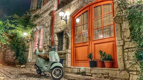 Property building, Facade/entrance, Street view