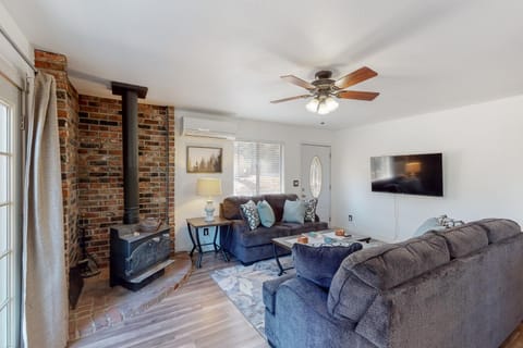 Holiday Chalet House in Calaveras County