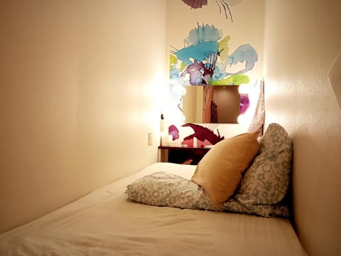 Bed, Bedroom