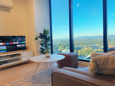 Living room, Seating area, Mountain view